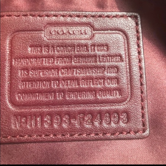 COACH F24693 PARK QUILTED COLORBLOCK CARRIE - Picture 15 of 15